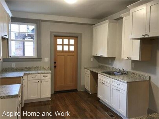 Foto del edificio - 2 br, 1 bath House - 724 A W. Whitner Street