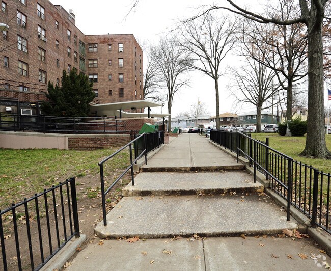 South Beach Apartments Staten Island, NY