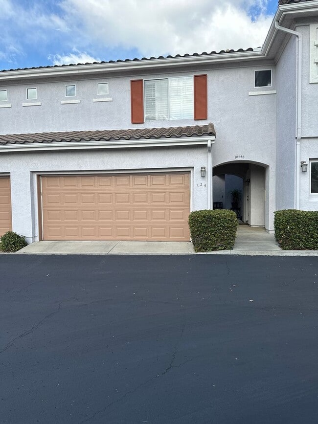 Building Photo - 10948 Ivy Hill Dr