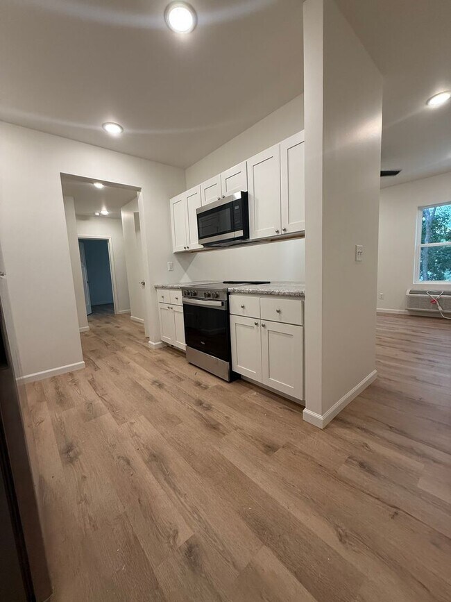 Building Photo - 4624 MO-72