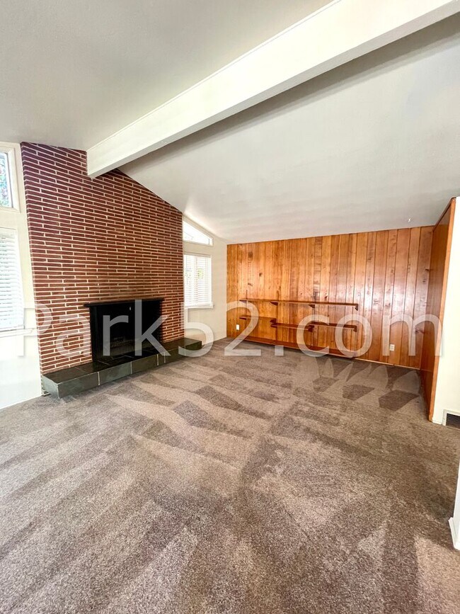 Foto del edificio - 69 W Shore Ave SW