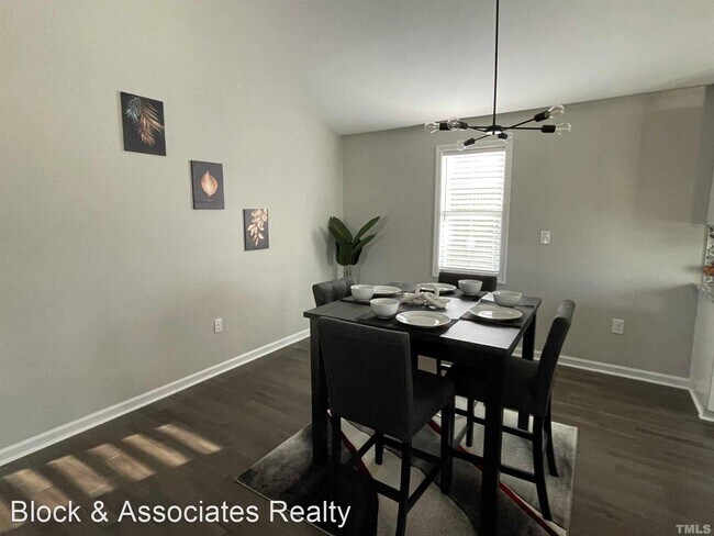 Foto del edificio - 3 br, 3 bath House - 519 Barton Street