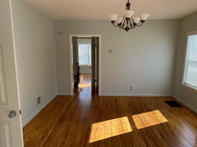 Foto del edificio - 15 Henderson Ave