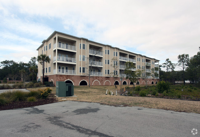 Building Photo - Dolphin Shores