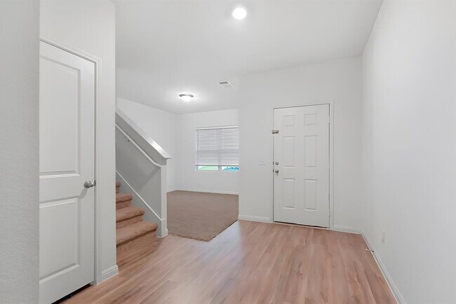 Foto del edificio - 19316 Berringer Dr