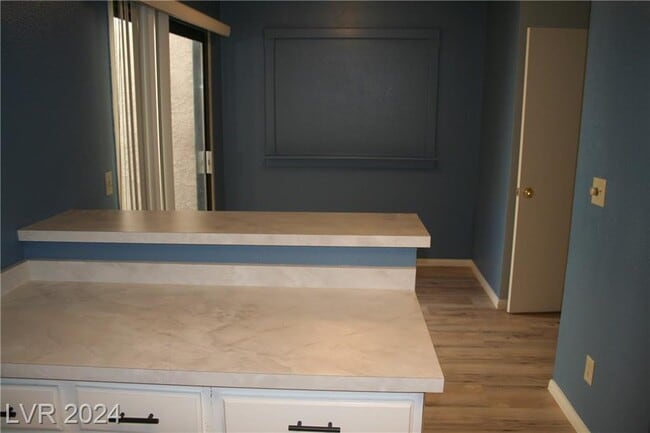 Kitchen area looking into small dinning section - 2616 Aracatuba Ave