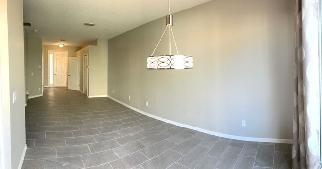 Building Photo - 709 Fortanini Cir
