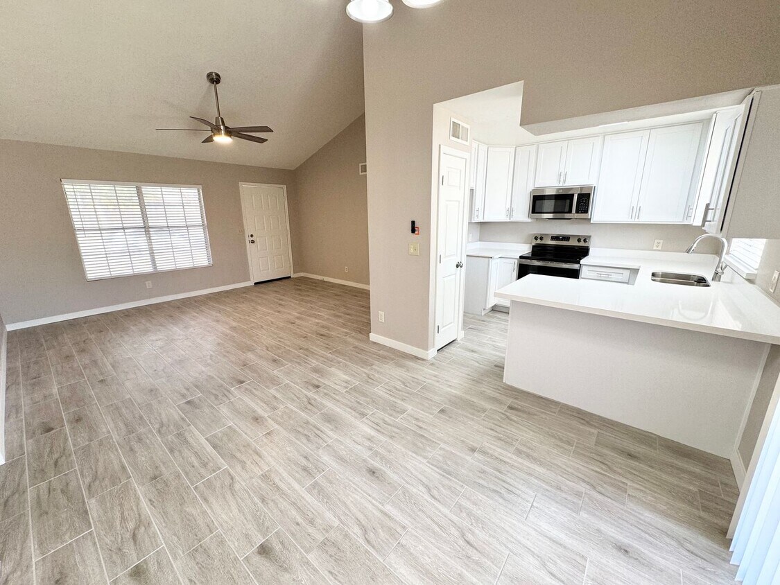 Primary Photo - Remodeled 3 Bedroom/2 Bath Home Located in...