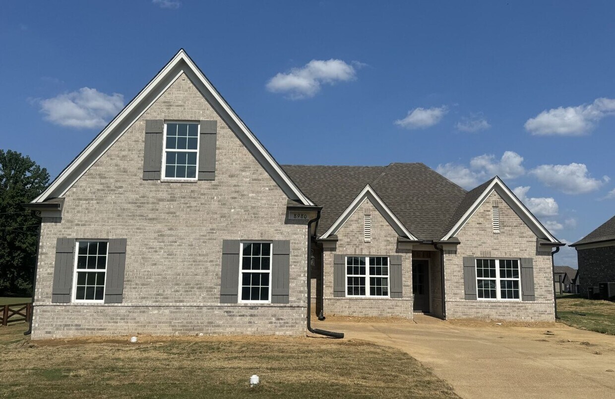 Primary Photo - 8980 Acorn Ln