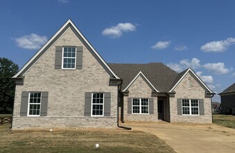 Building Photo - 8980 Acorn Ln