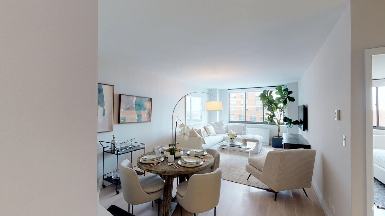 Photo - Normandie Court Apartments