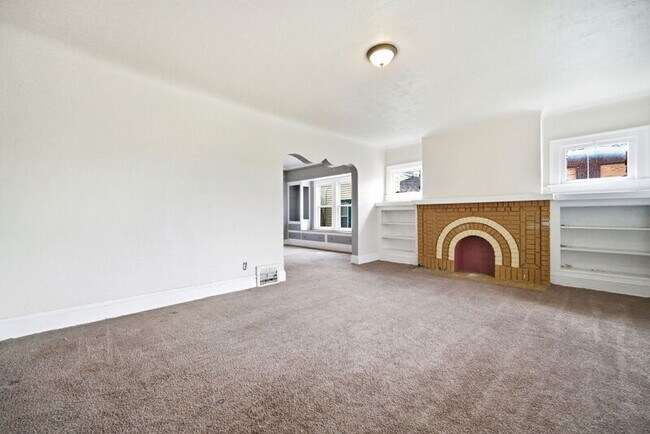 Foto del edificio - 3691 E 116th St