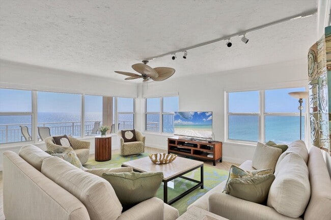 Building Photo - 601 Longboat Club Rd