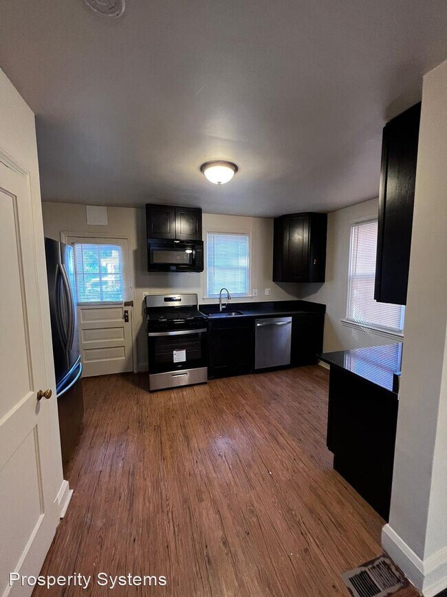 Building Photo - 3 br, 2 bath House - 218 Maryland Ave