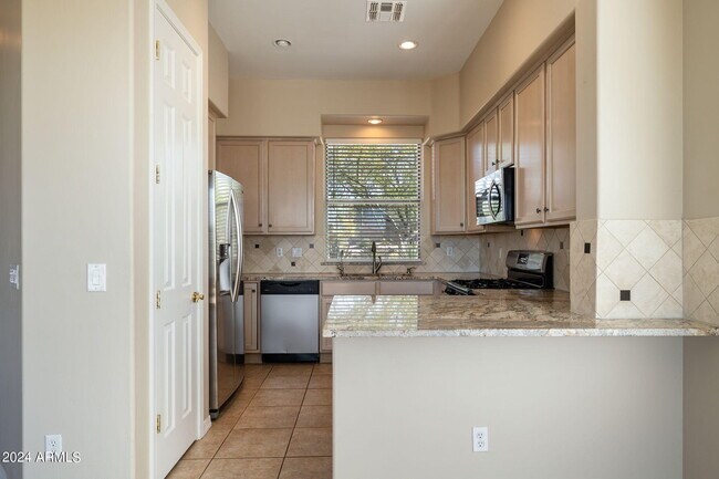 Building Photo - 7431 E Sunset Sky Cir