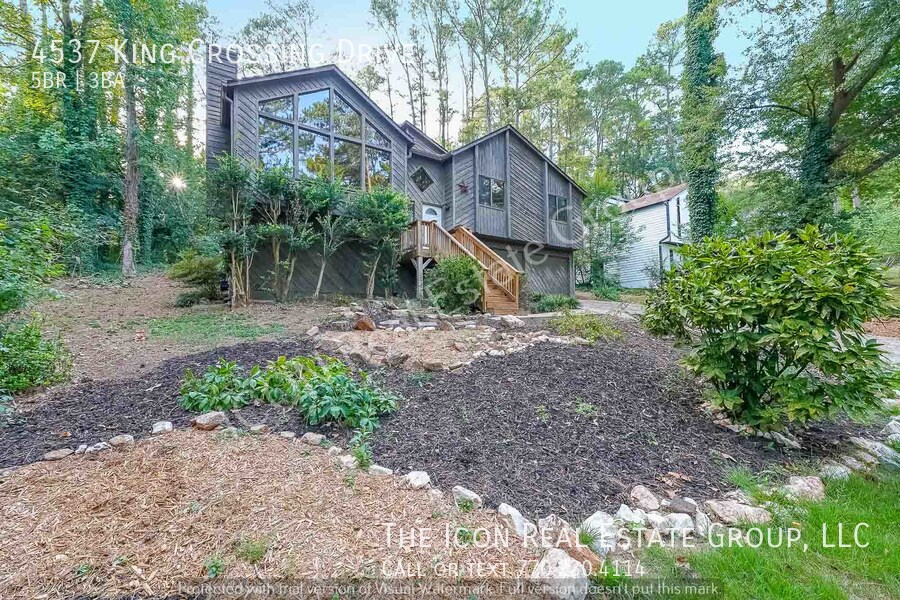 Primary Photo - 4537 Kings Crossing Dr NE