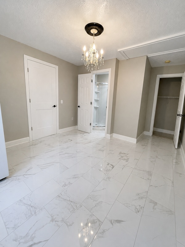 Foto del edificio - 24301 E Colonial Dr
