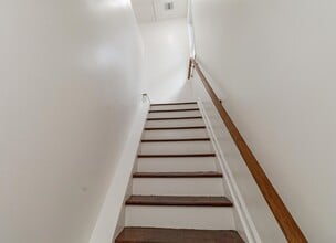 Building Photo - 709 Grand Ave