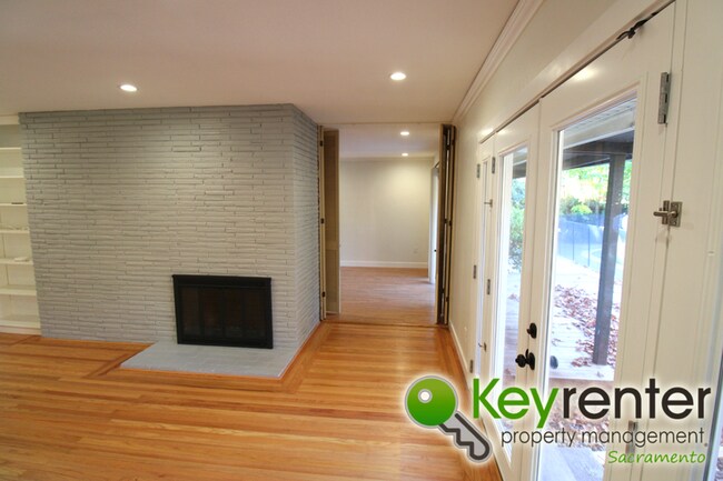 Foto del edificio - 4741 Foster Way