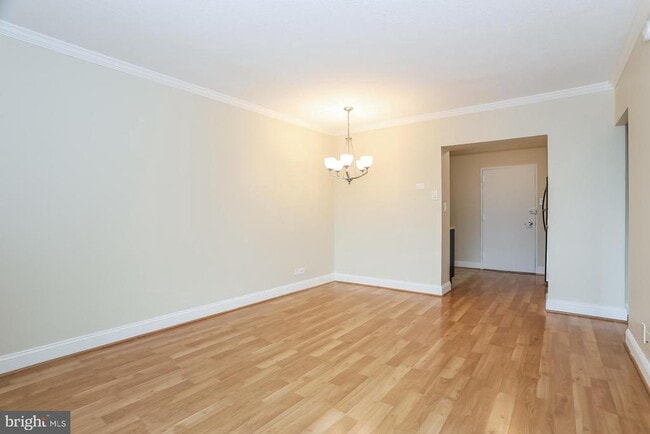 Foto del edificio - 240 M St SW