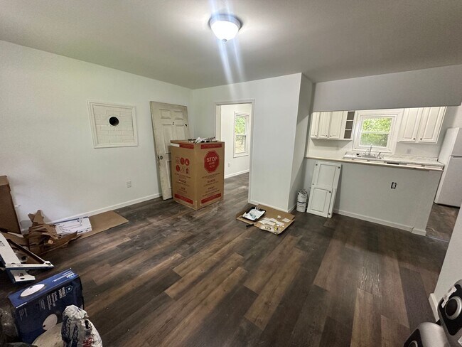 Foto del edificio - Remodeled 3-Bedroom Home in Blackstone!