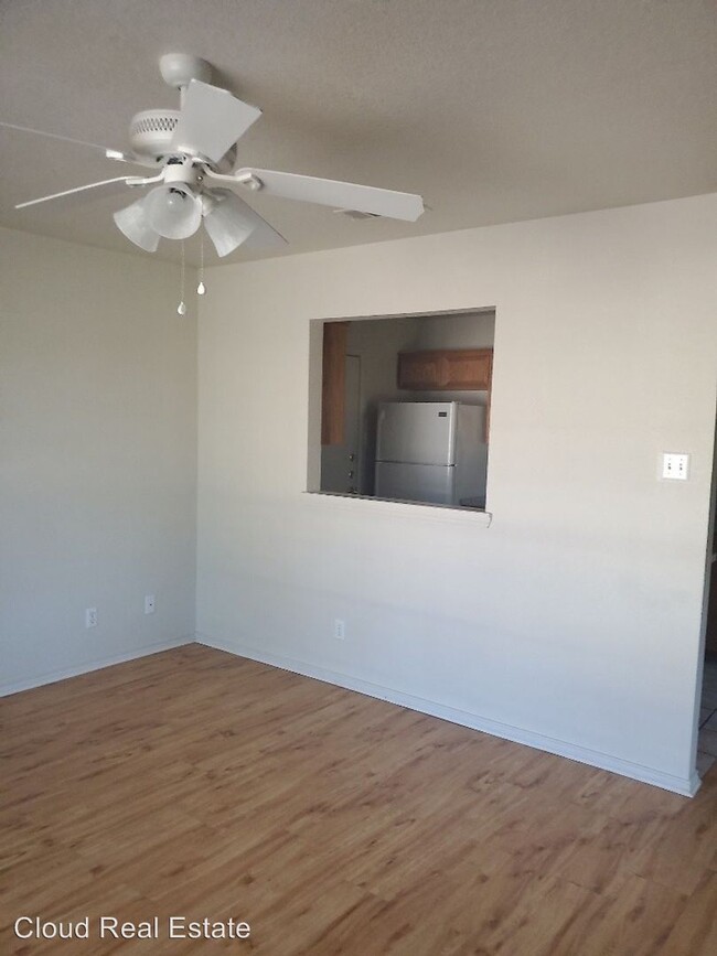 Building Photo - 914 McDaniel Cir