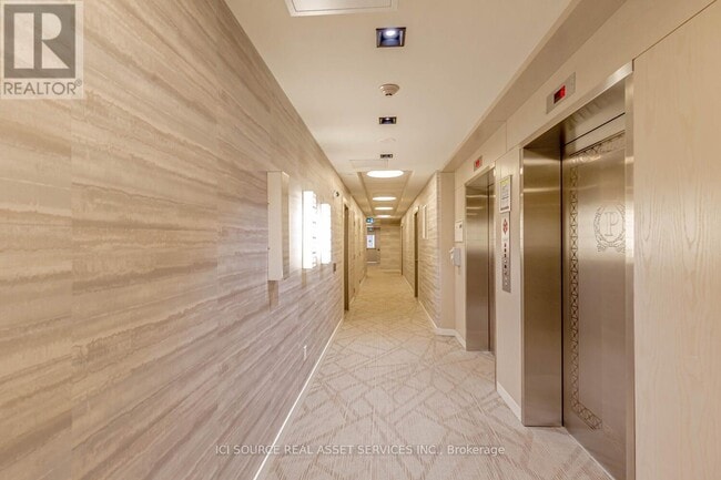 Photo du bâtiment - 4655 Glen Erin Dr