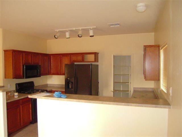 Building Photo - For Rent