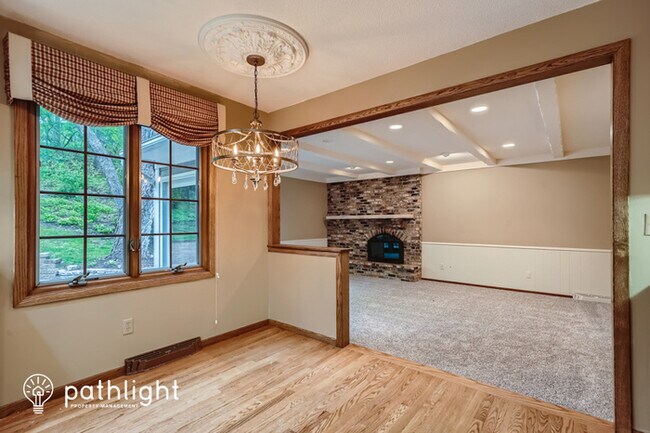 Building Photo - 4864 Gaywood Dr, Minnetonka, MN, 55345