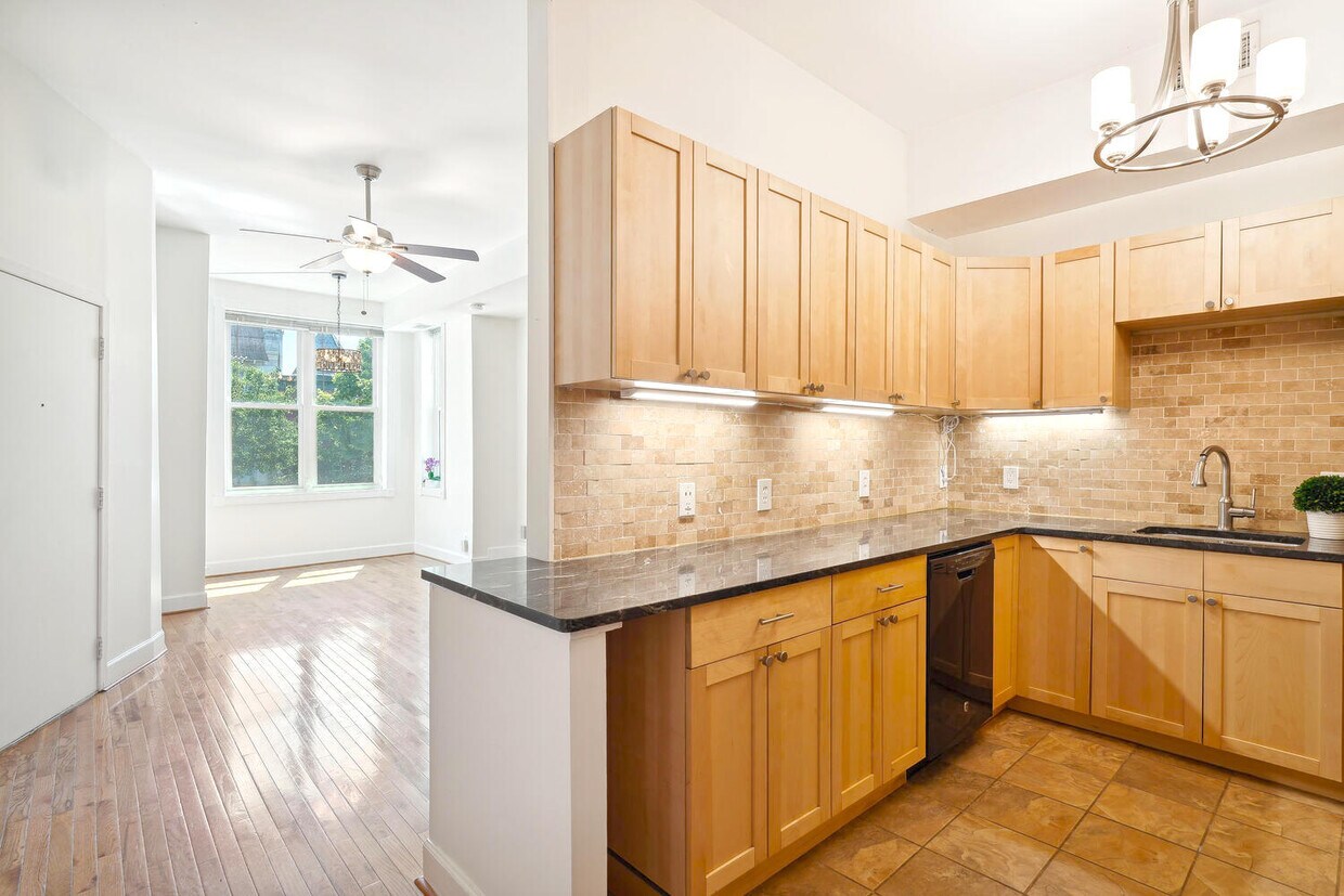 Foto principal - 724 5th ST NE