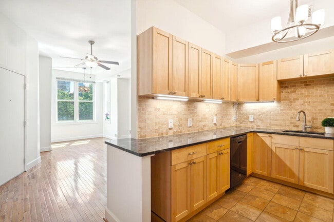 724 5th ST NE - 724 5th ST NE Apartments