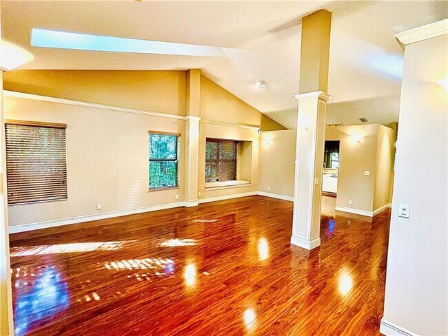 Building Photo - 6310 NW 58th Way