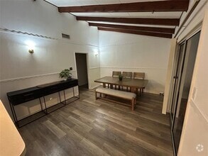 Building Photo - 8506 Contour Dr