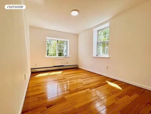 Building Photo - 1441 5th Ave