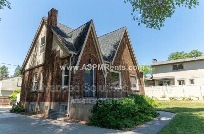 Building Photo - 2101 E 4500 S