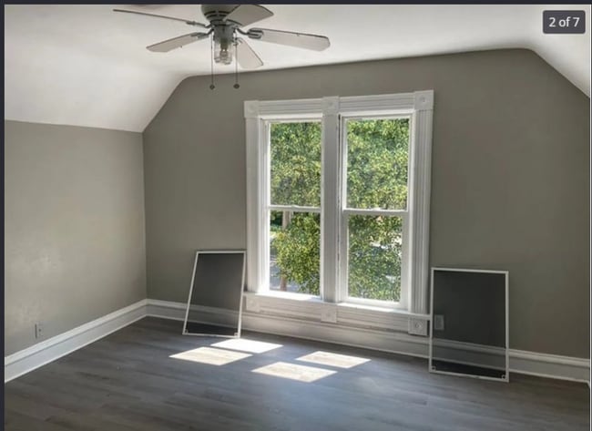 Building Photo - 1328 Evelyn St