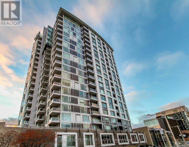 Photo du bâtiment - 1035 Bank St