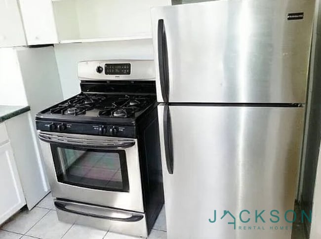 Photo - 7900 Gilbert St. Apartment