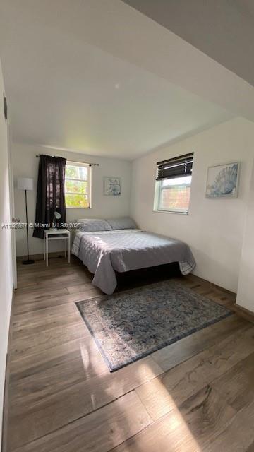 Foto del edificio - 656 NE 82nd St