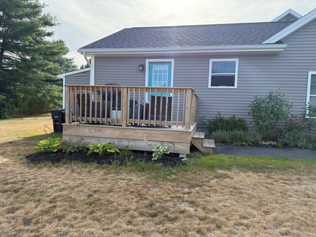 Private entrance/Deck - 9 Dartmouth Pl