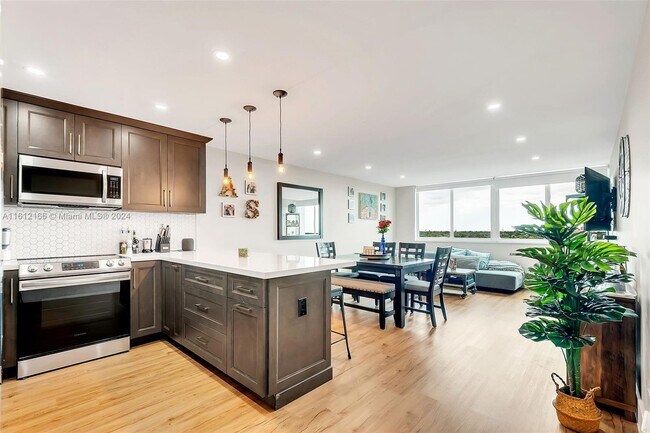 Foto del edificio - 9125 SW 77th Ave