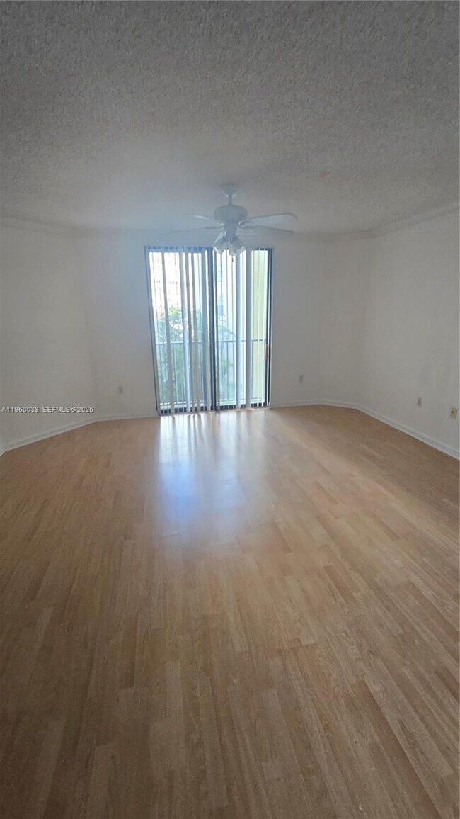 Foto del edificio - 1919 Van Buren St