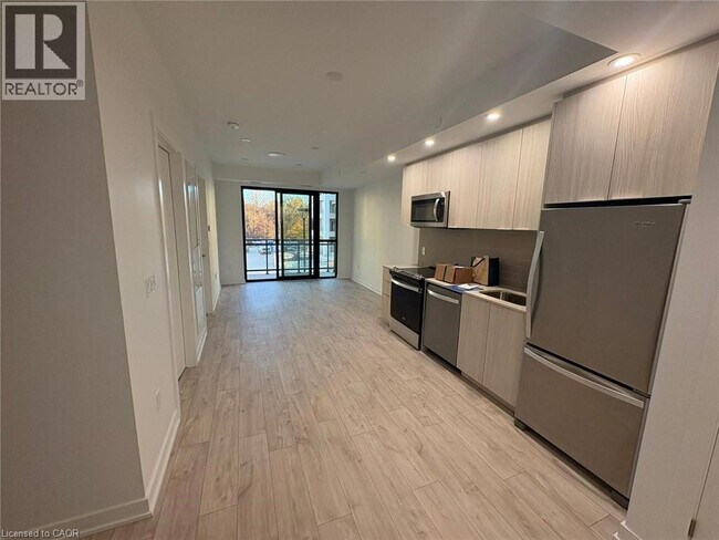 Photo du bâtiment - 720 Whitlock Ave