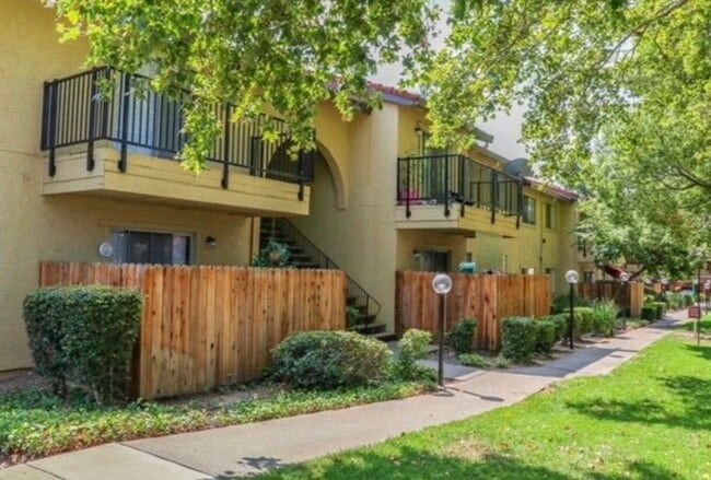 Building Photo - Pacific Oaks Apartments