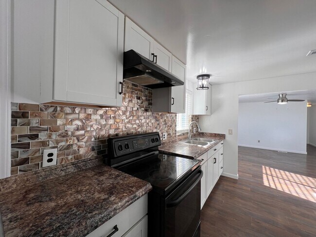 Foto del edificio - Two bedroom manufactured home in Silver Springs, NV