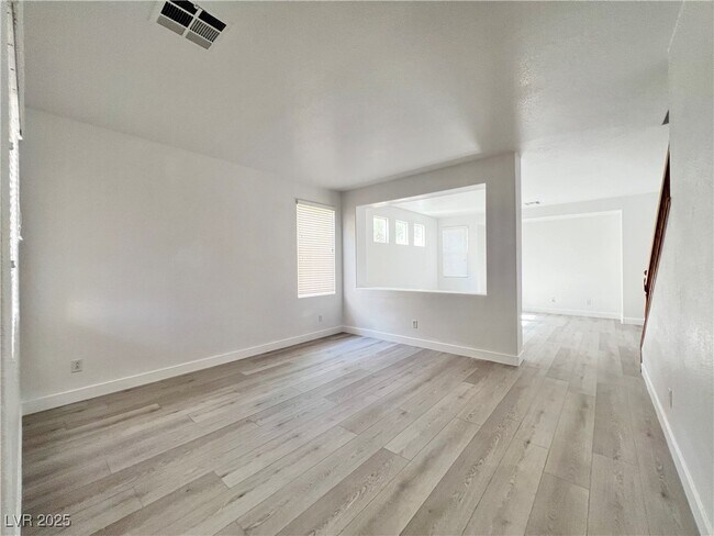 Foto del edificio - 8352 Crown Peak Ave