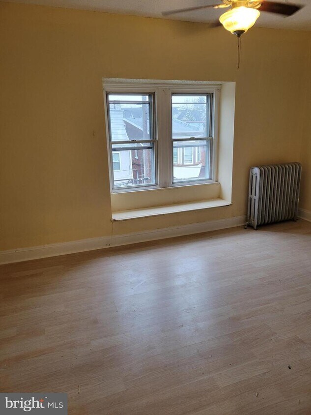 Foto principal - 4708 Longshore Ave