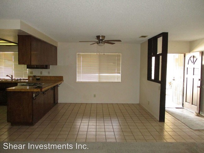 Building Photo - 4 br, 3 bath House - 8132 Arrowhead Lake Rd.
