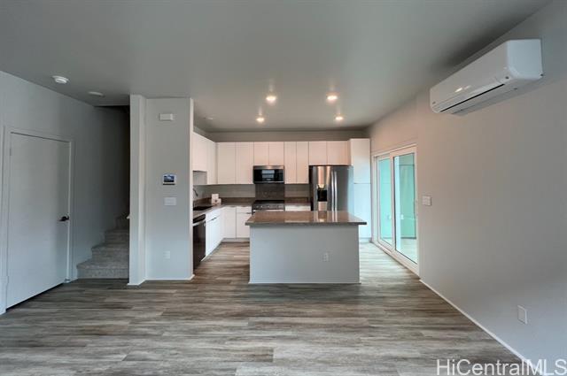 Building Photo - 91-1641-1641 Honouliuli St