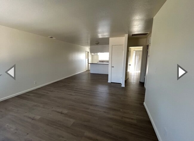 Building Photo - 1110 W Chestnut St